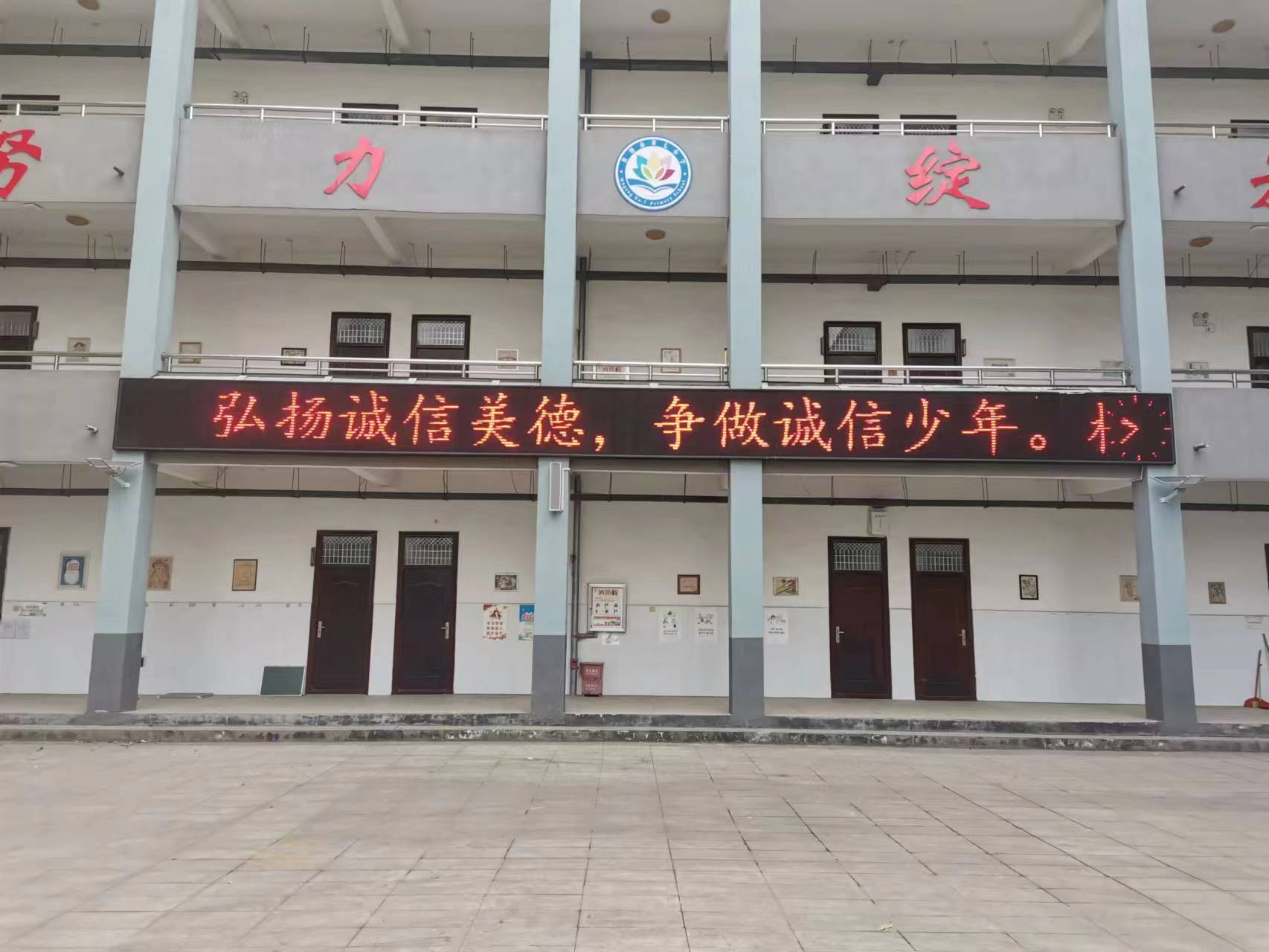 图片4.png 图片4.png